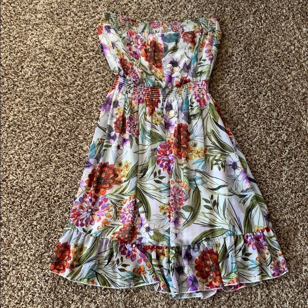 Floral print strapless dress